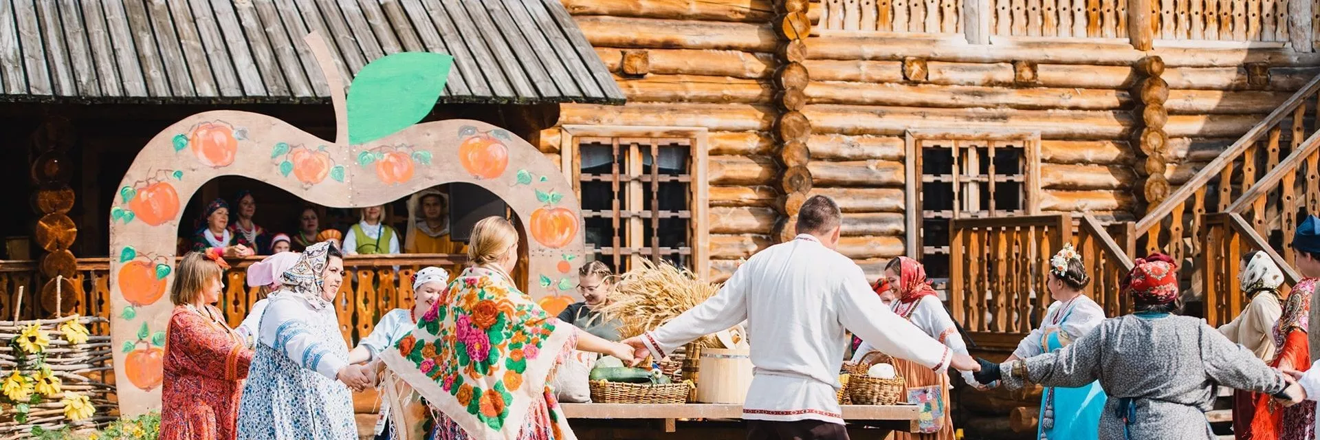 Экскурсия в Ялуторовск <br> с посещением фестиваля <br> «Августовские спасы»