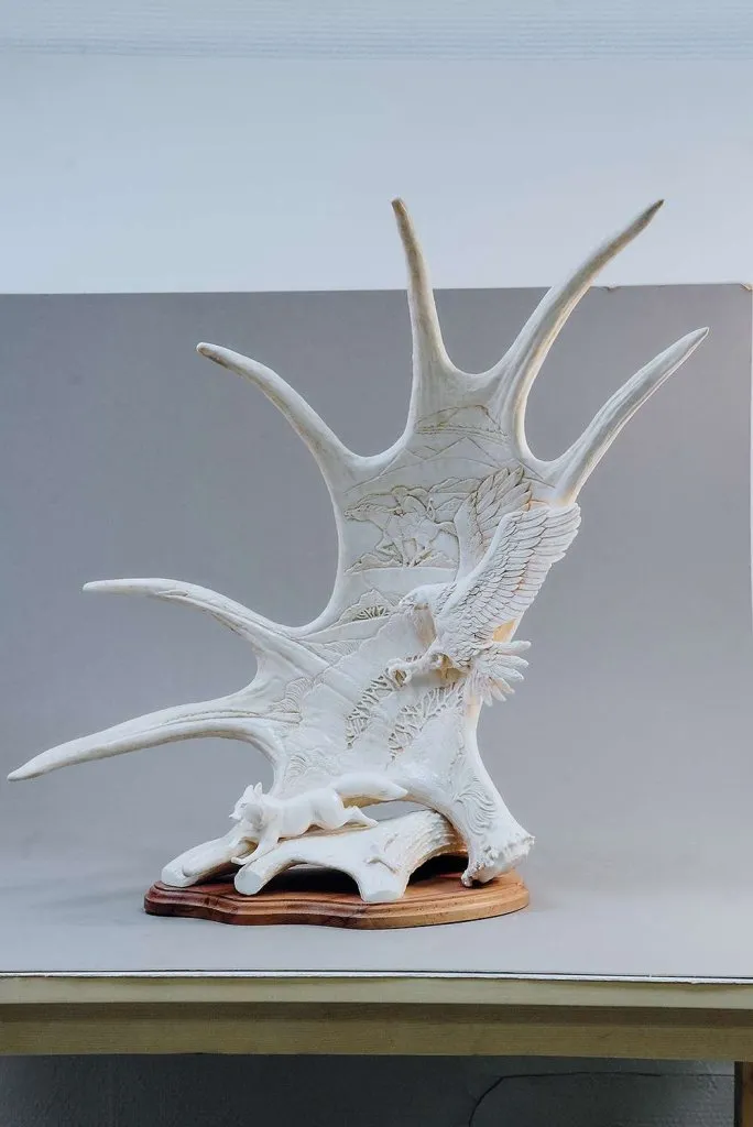 Что привезти в подарок из Тюмени - косторезные изделия 3