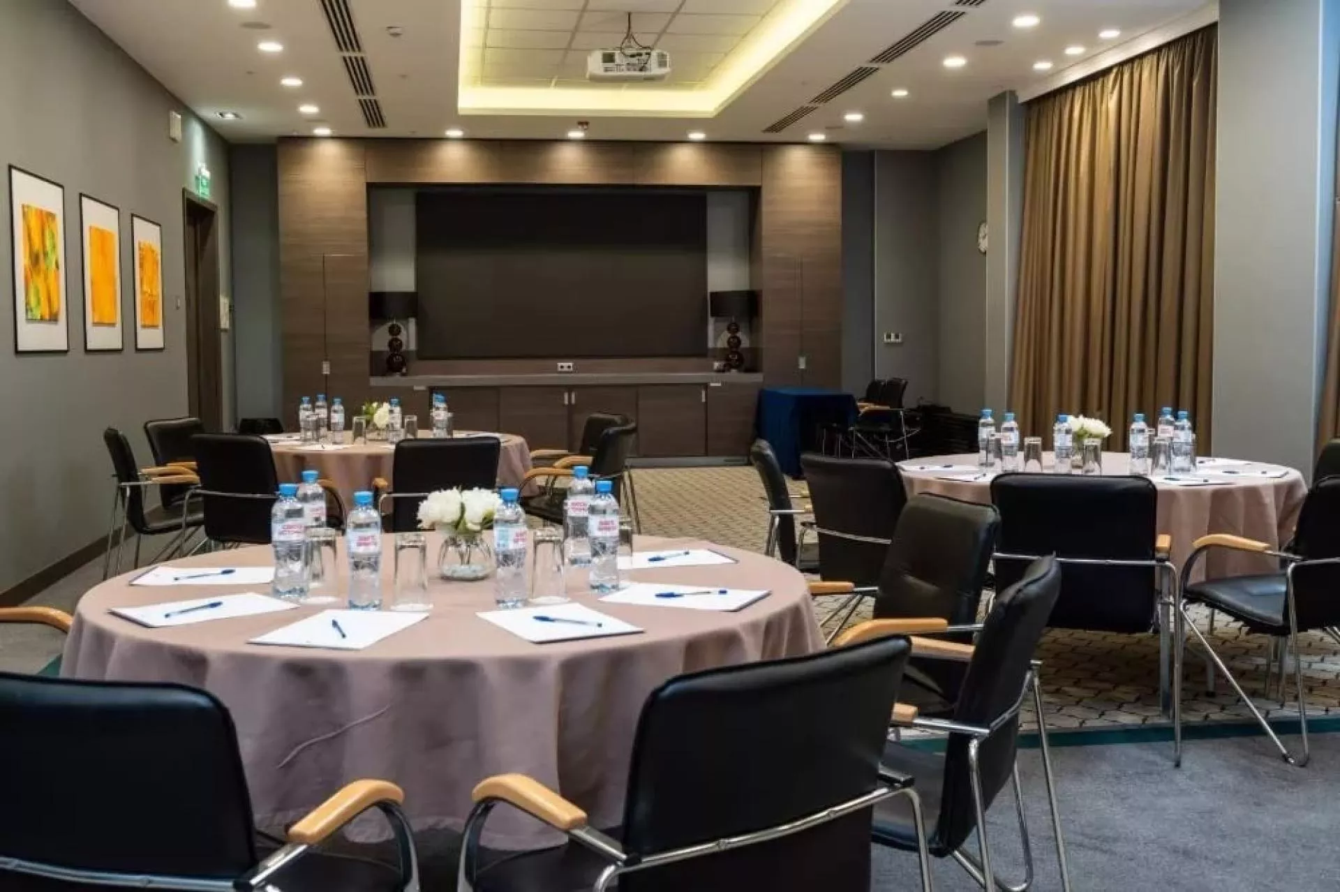 Отель DoubleTree by Hilton Tyumen