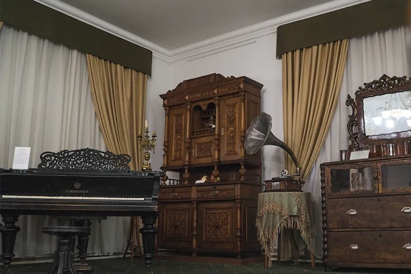 Торговые ряды в Ялуторовске