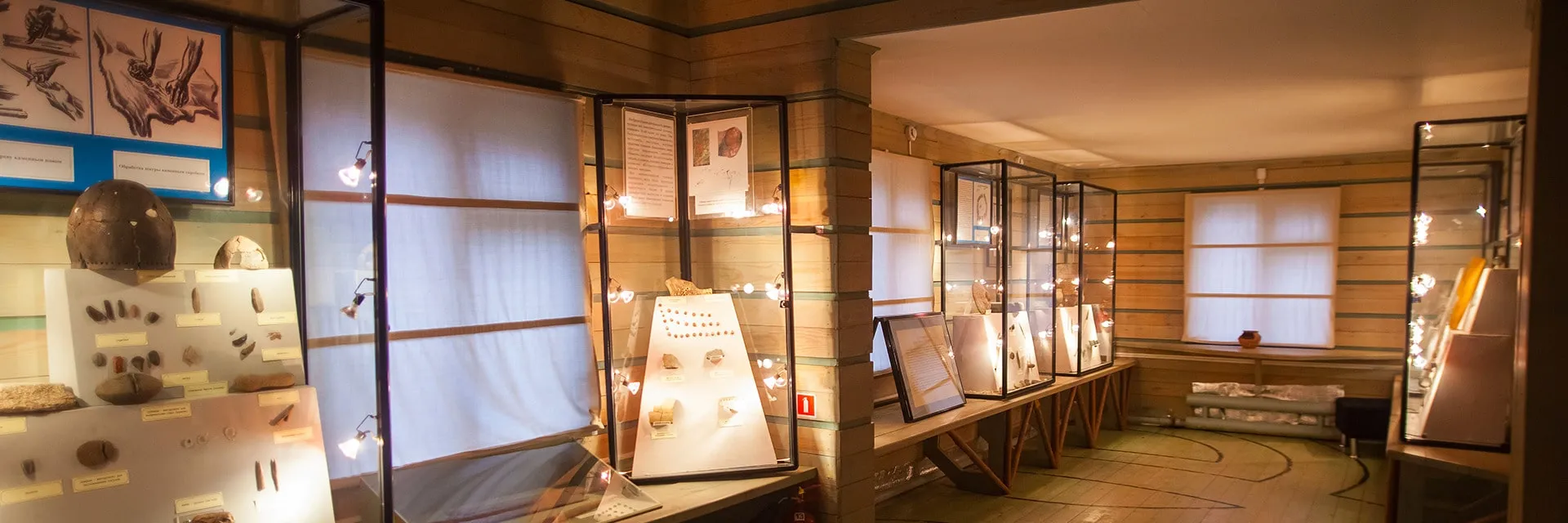 Археологический музей-заповедник на озере Андреевском