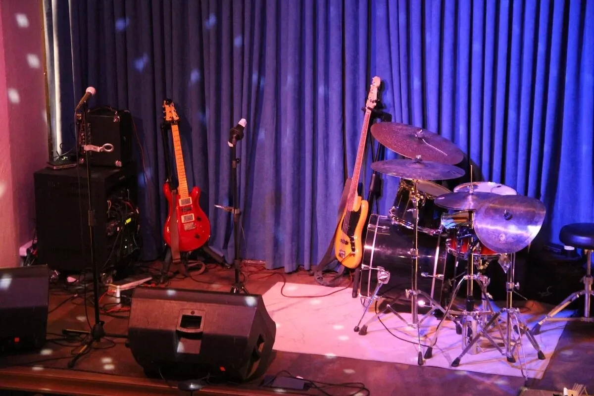 Впервые посетила джаз-бар в Тюмени 7