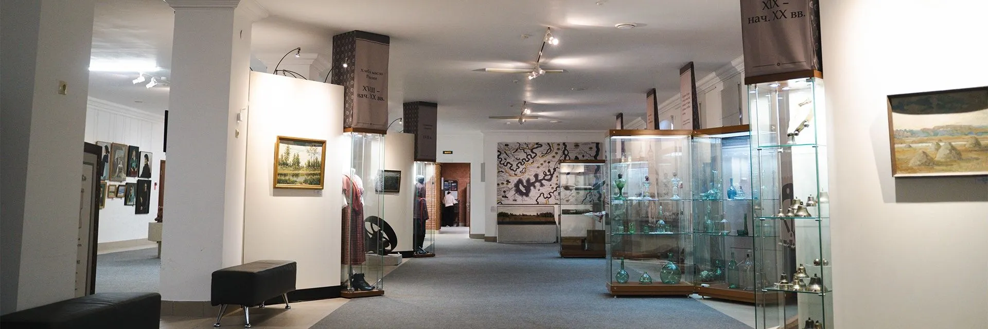 Торговые ряды в Ялуторовске