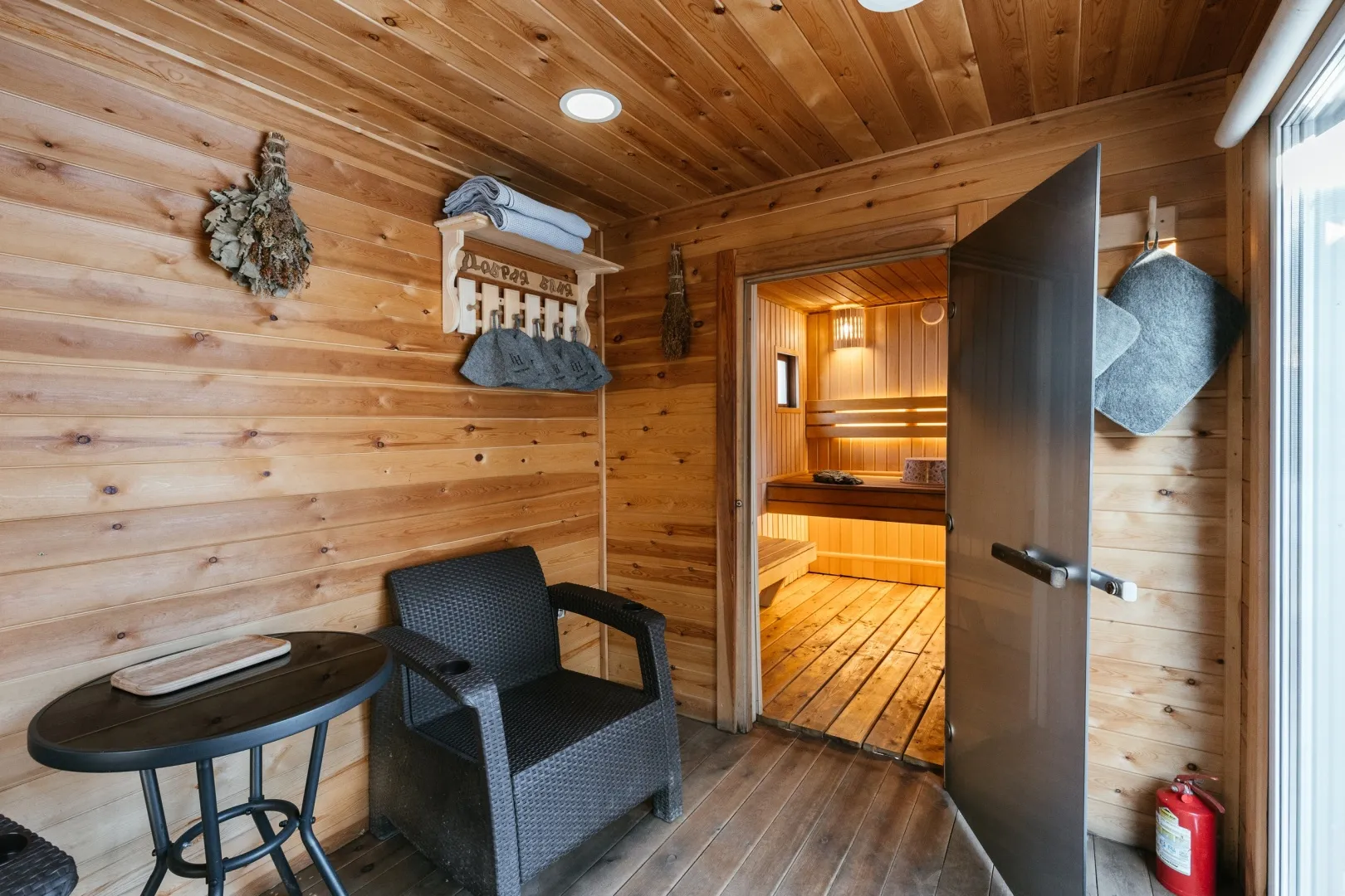 Дома для отдыха с баней и сибирским чаном  «ФемилиХаус72»