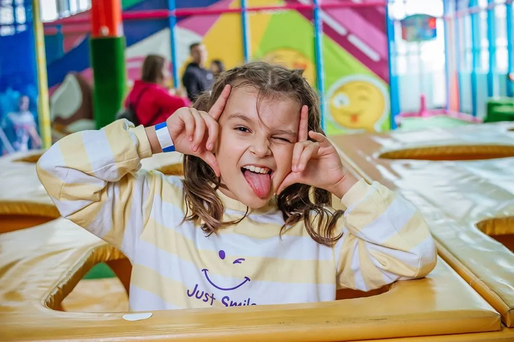 Детский парк активного отдыха и семейный ресторан «Максилэнд»