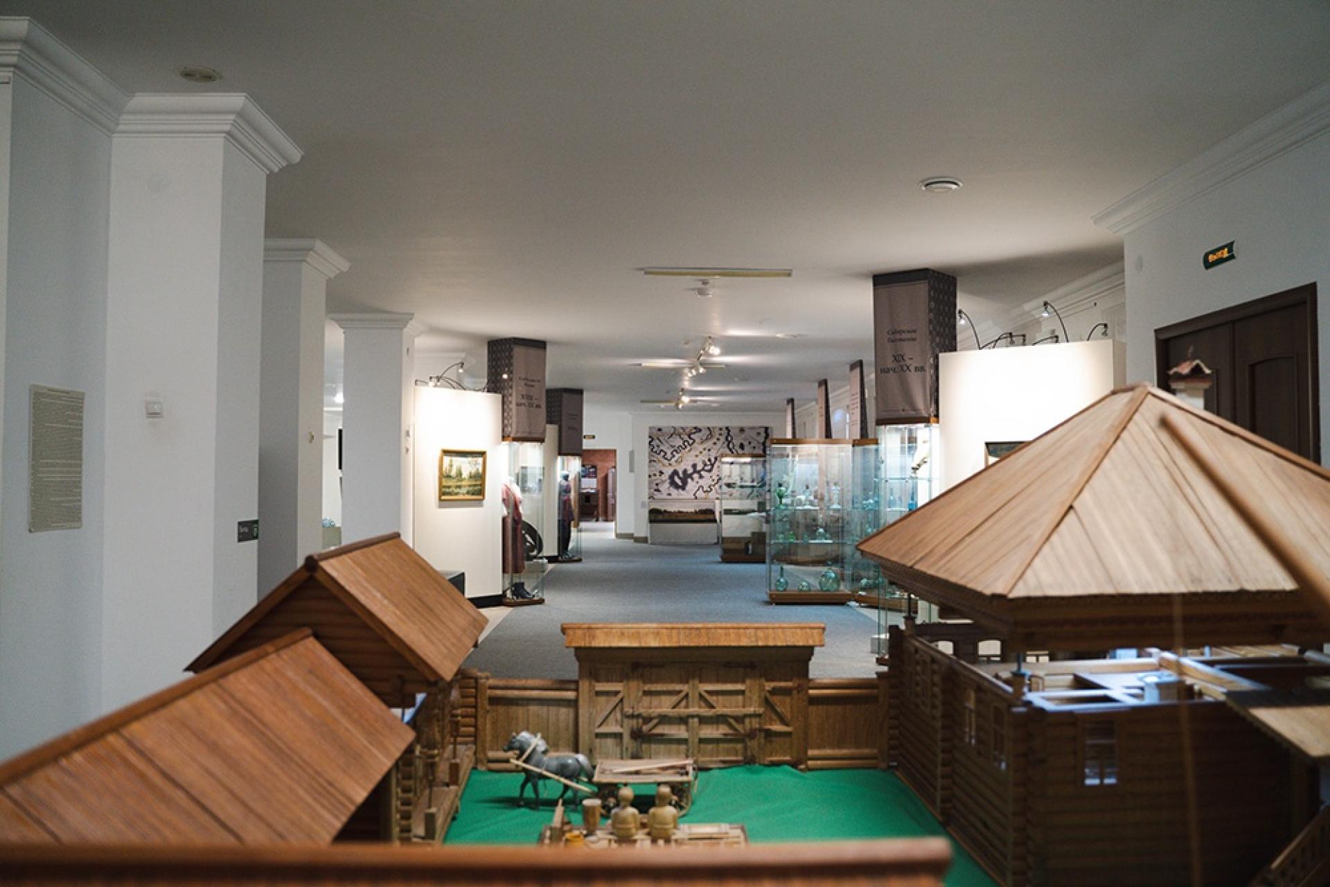 Торговые ряды в Ялуторовске