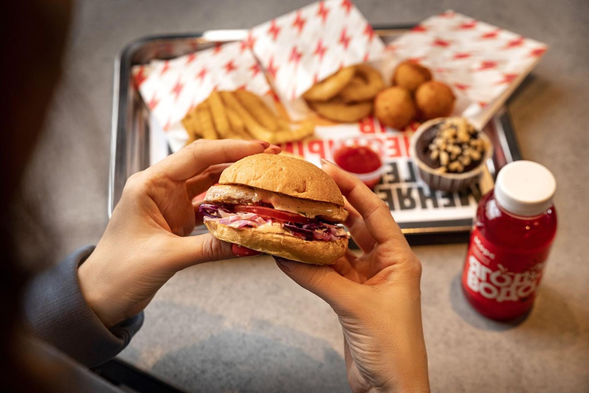 Бургерная TESLA BURGER