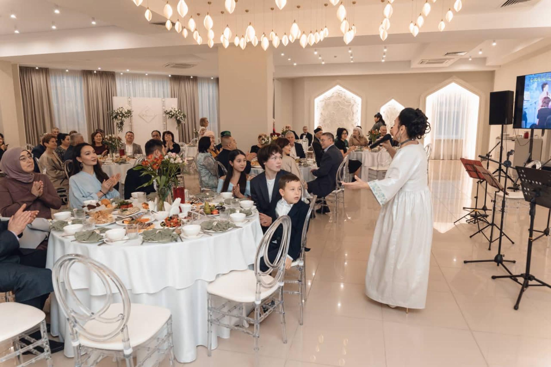 Дом татарской кухни «Пыяла» и банкет-холл «Мирас»