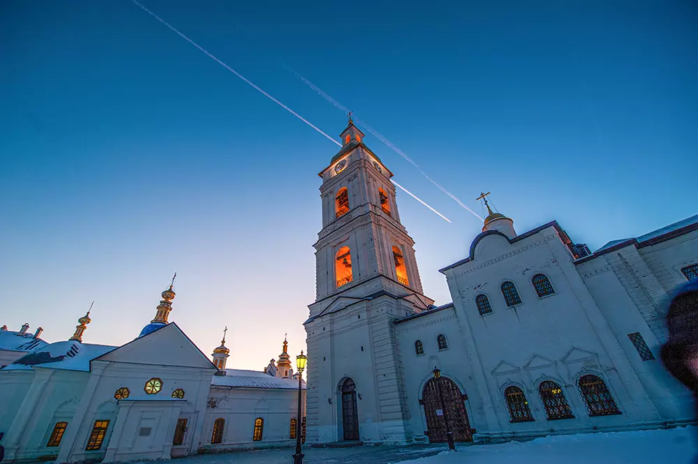 гид - кремль зима