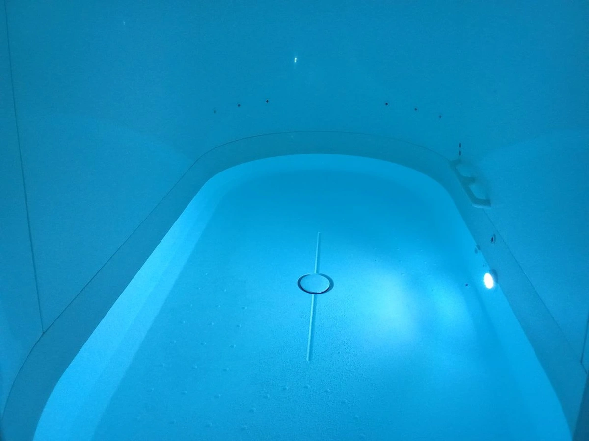 Соль, вода, темнота и тишина 5