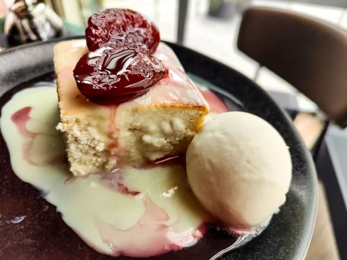 Тестирую знаменитое тюменское кафе 15/86 6