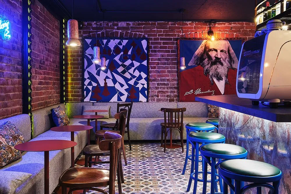 Сибирский бар русских напитков «Д. Иванович» в Тюмени