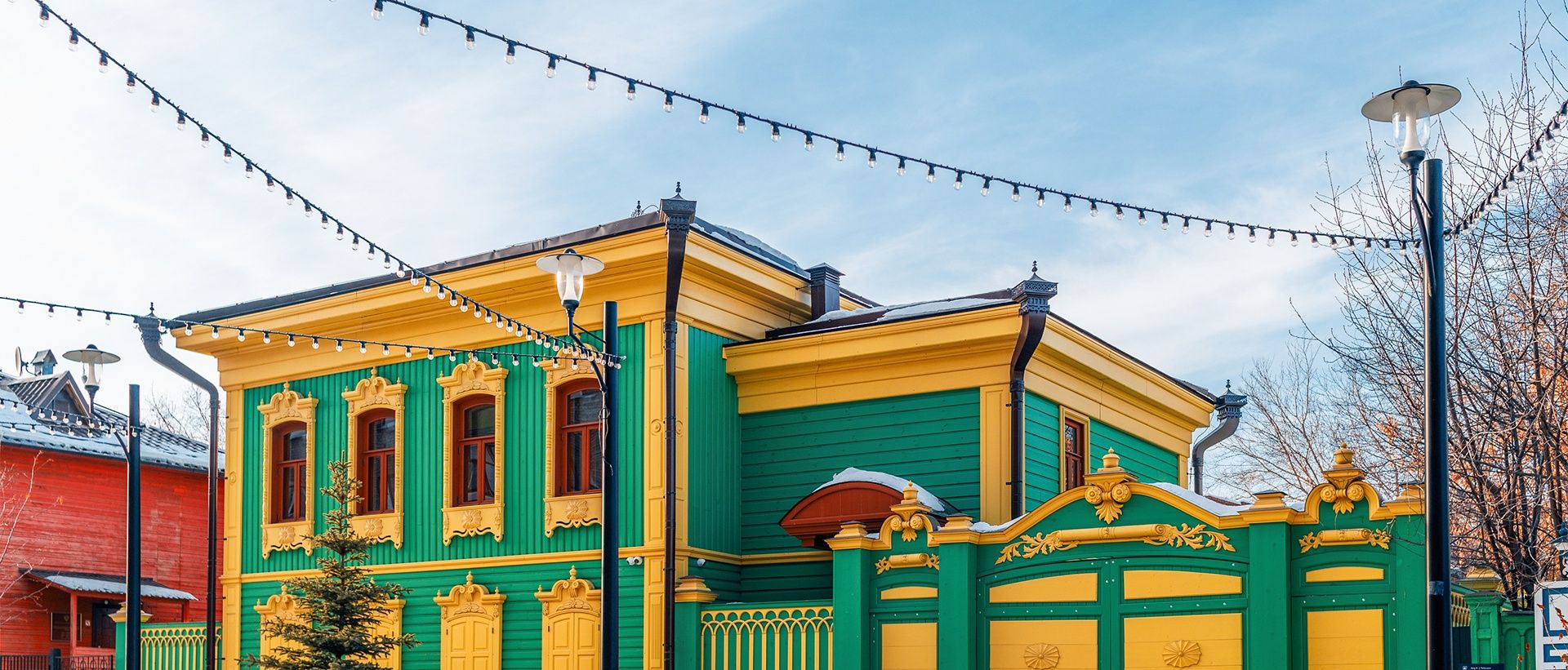 Экскурсия по выставке «Тюмень деревянная: история и современность»