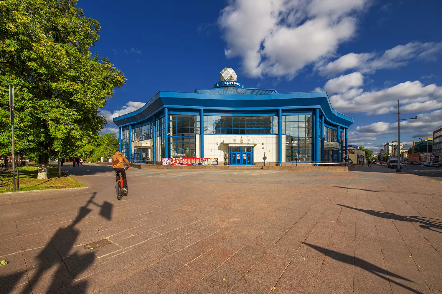 Цветной бульвар