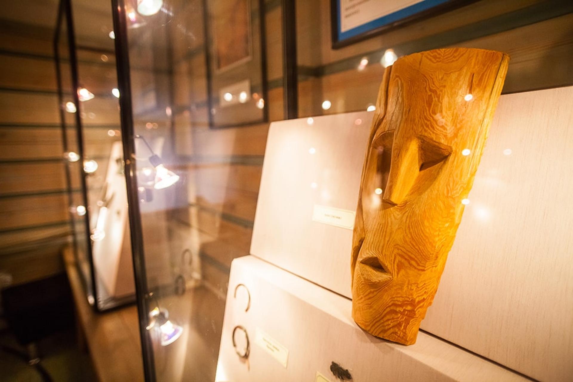 Археологический музей-заповедник на озере Андреевском