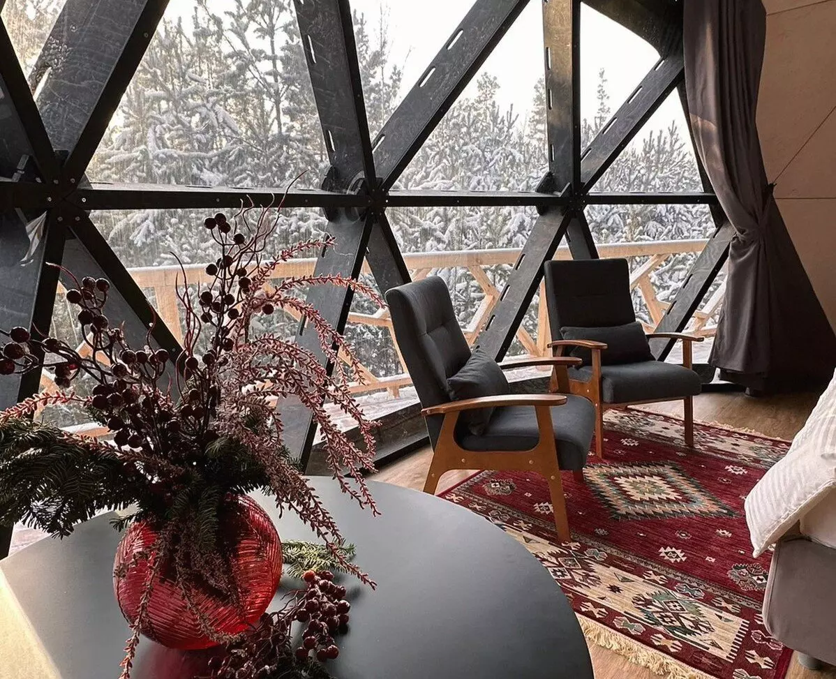 Хвойный берег 4