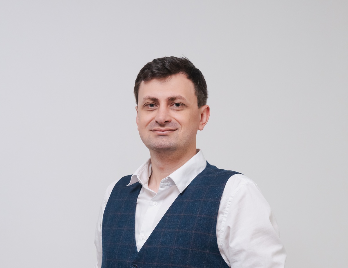 Манзик Олег Анатольевич