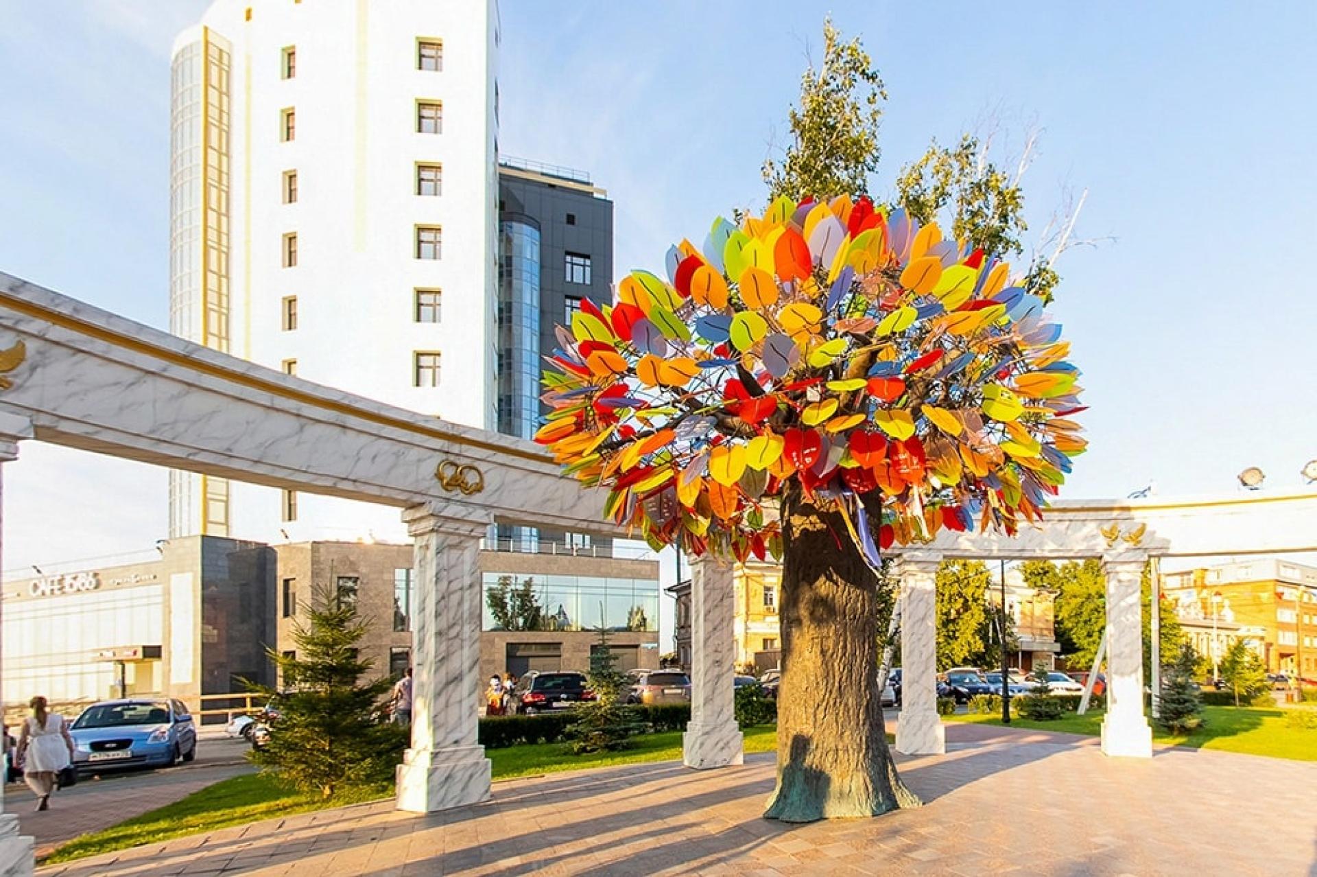 Площадь Борцов Революции