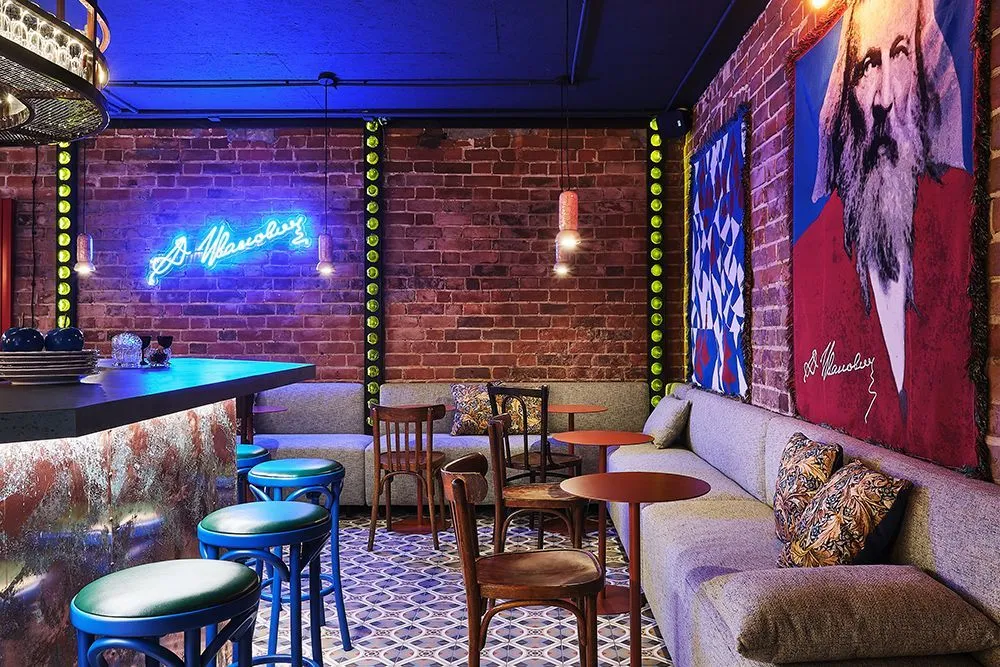 Сибирский бар русских напитков «Д. Иванович» в Тюмени