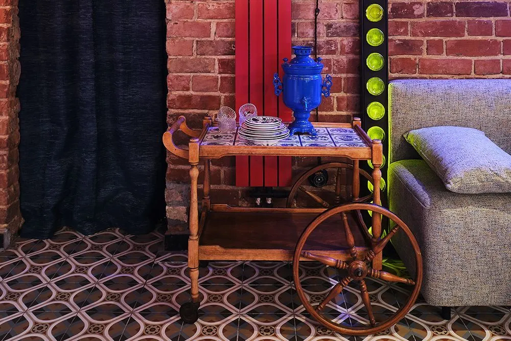 Сибирский бар русских напитков «Д. Иванович» в Тюмени