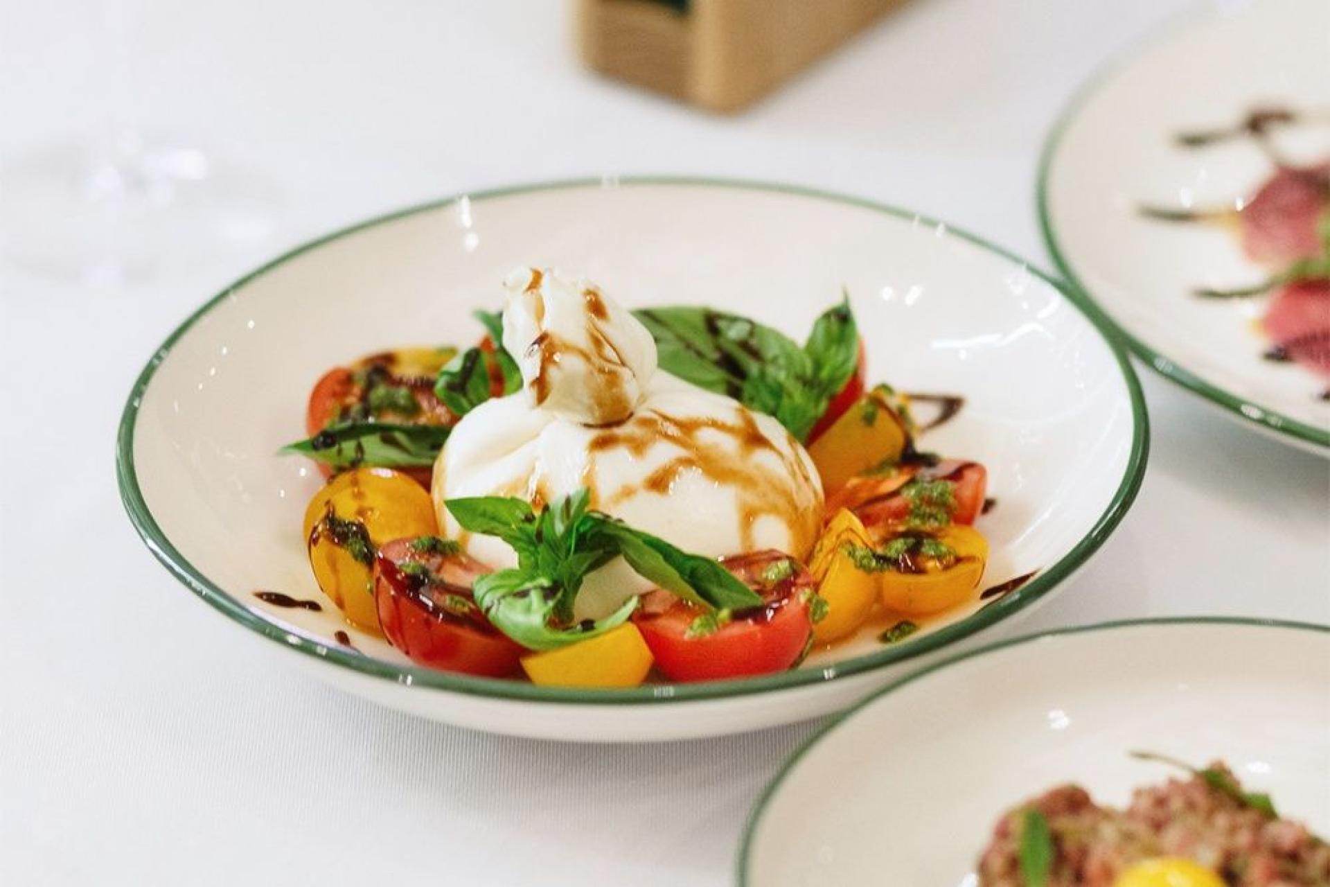 Ресторан A Point Live