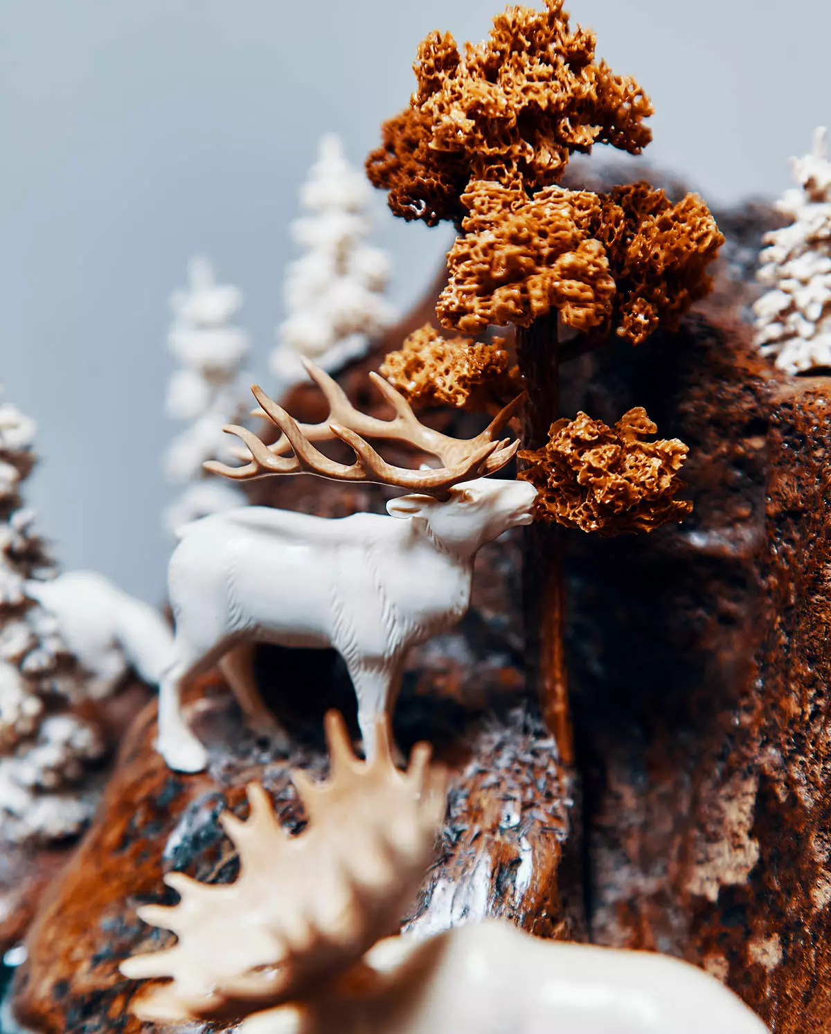 Рассказываю про единственную в России художественную косторезную фабрику