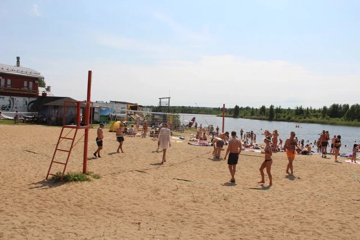 Оазис у озера в Тюмени 12