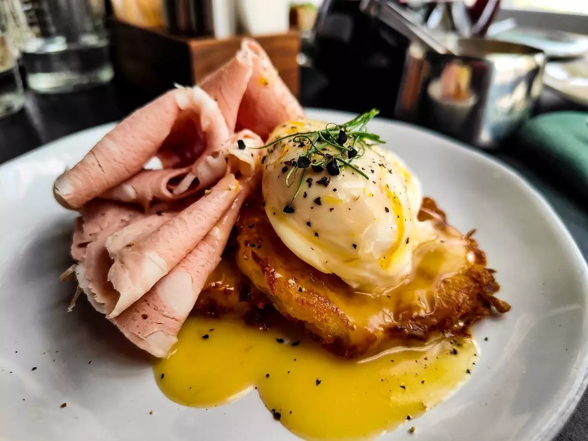 Тестирую знаменитое тюменское кафе 15/86 5