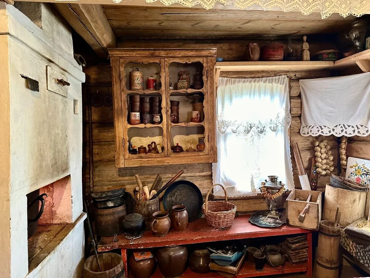 Точная копия русского подворья 3