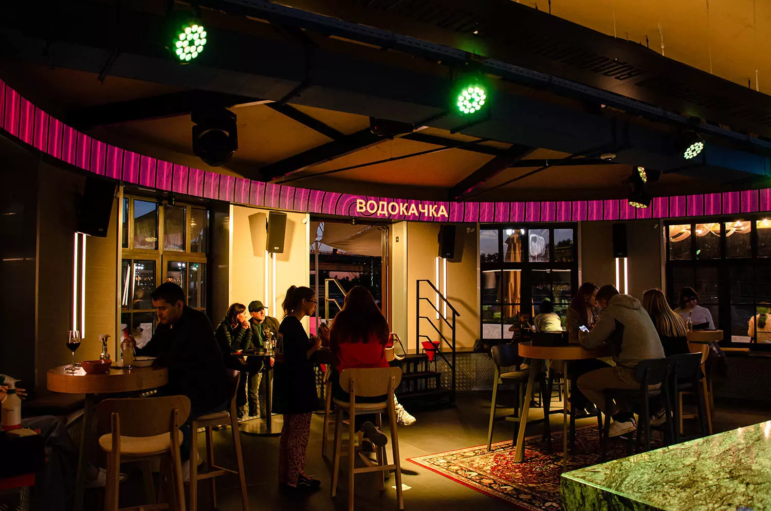 «Водокачка»: заведение с историей на тюменской набережной