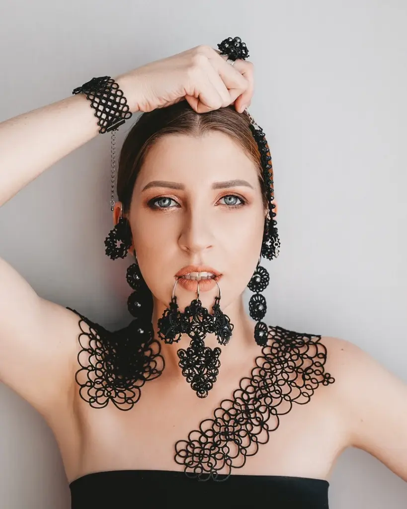 Фриволите 1