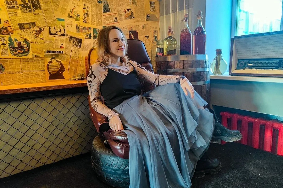 «Але, гараж»: все виды топлива, съедобный ремкомплект и ретро-атмосфера в тюменском баре