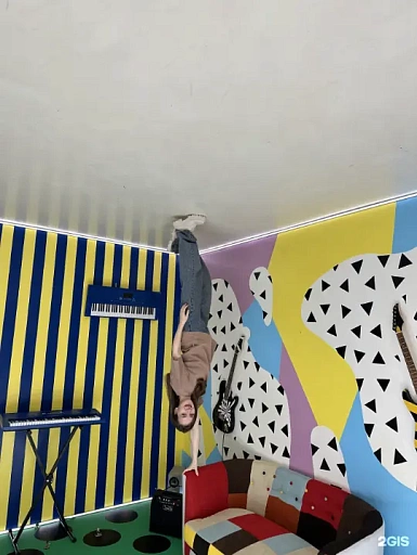 Всесезонный аттракцион «Перевернутый дом», Тобольск - слайд № 1