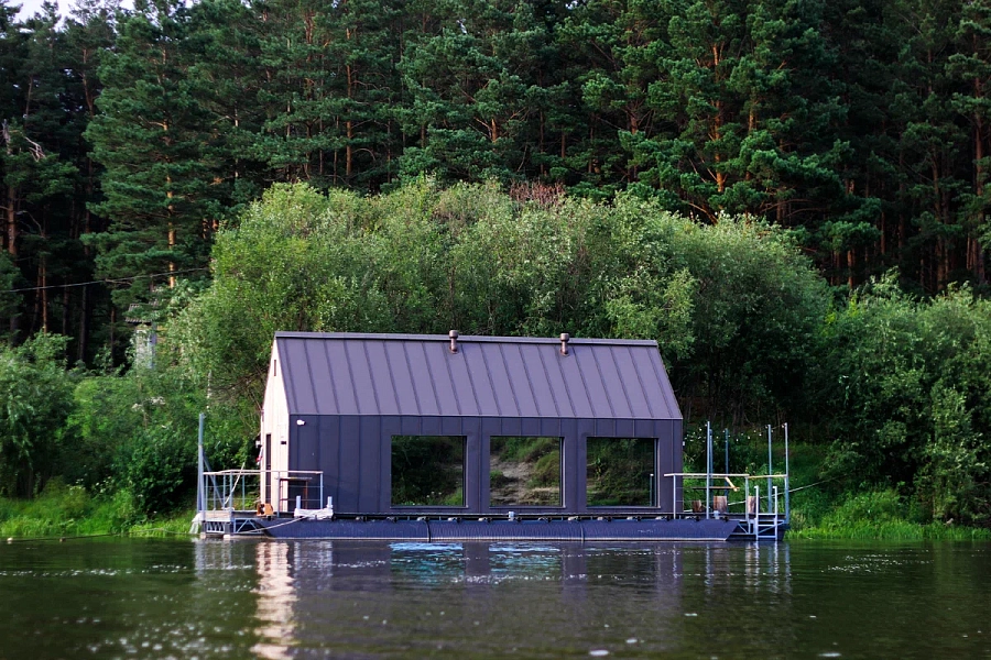 Побывала в плавучей прозрачной бане: показываю, как это было