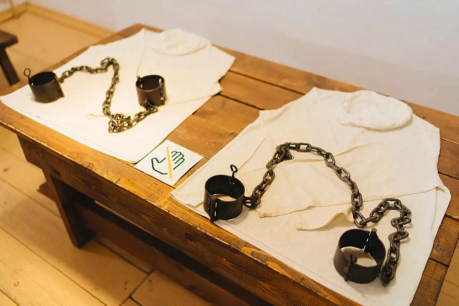 Как жили заключенные в одной из самых жестких тюрем Сибири