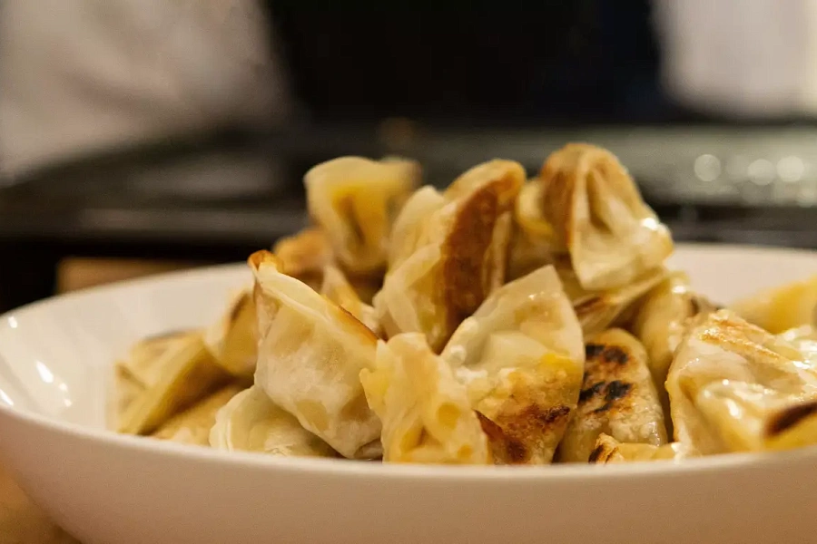 Где поесть пельмени с сибирским колоритом: топ заведений Тюменской области