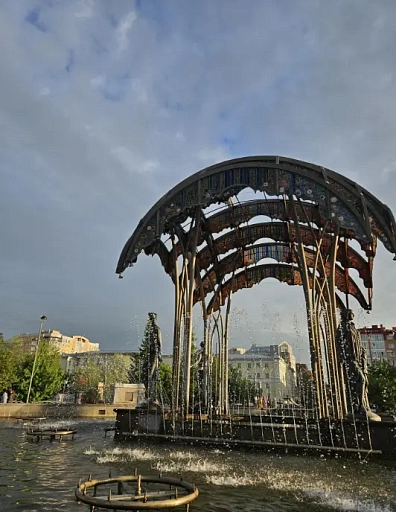 Цветной бульвар, Тюмень - слайд № 1