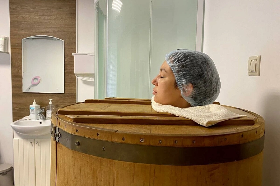 Кедровая бочка, виноградное обертывание и массаж: целебное спа в Тобольске